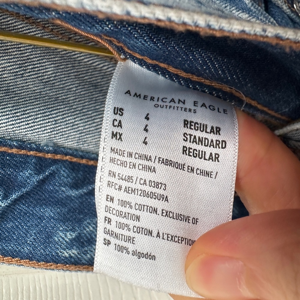 American eagle relaxed mom jeans